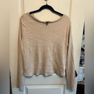 Universal Thread top